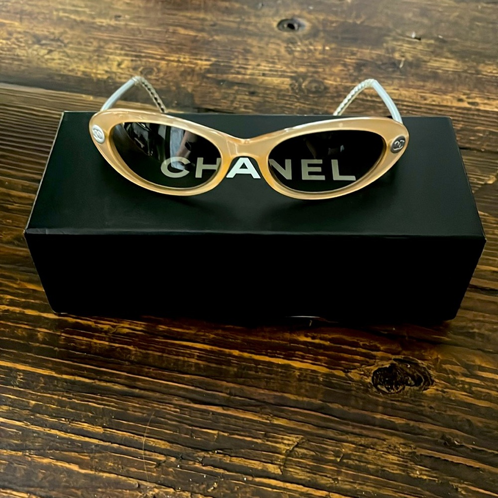 Authentic Chanel Sunglasses Vintage Cool